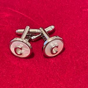 CUFFLINKS MONOGRAMMED "C"